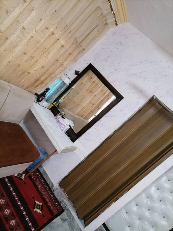 Guest House Hazem Al Azraq ash Shamālī Exterior foto